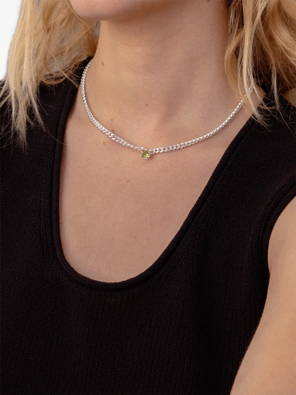 NORMA JEWELLERY ペリドット トリリオンカット ドロップ イヤリング - Silver - 画像2