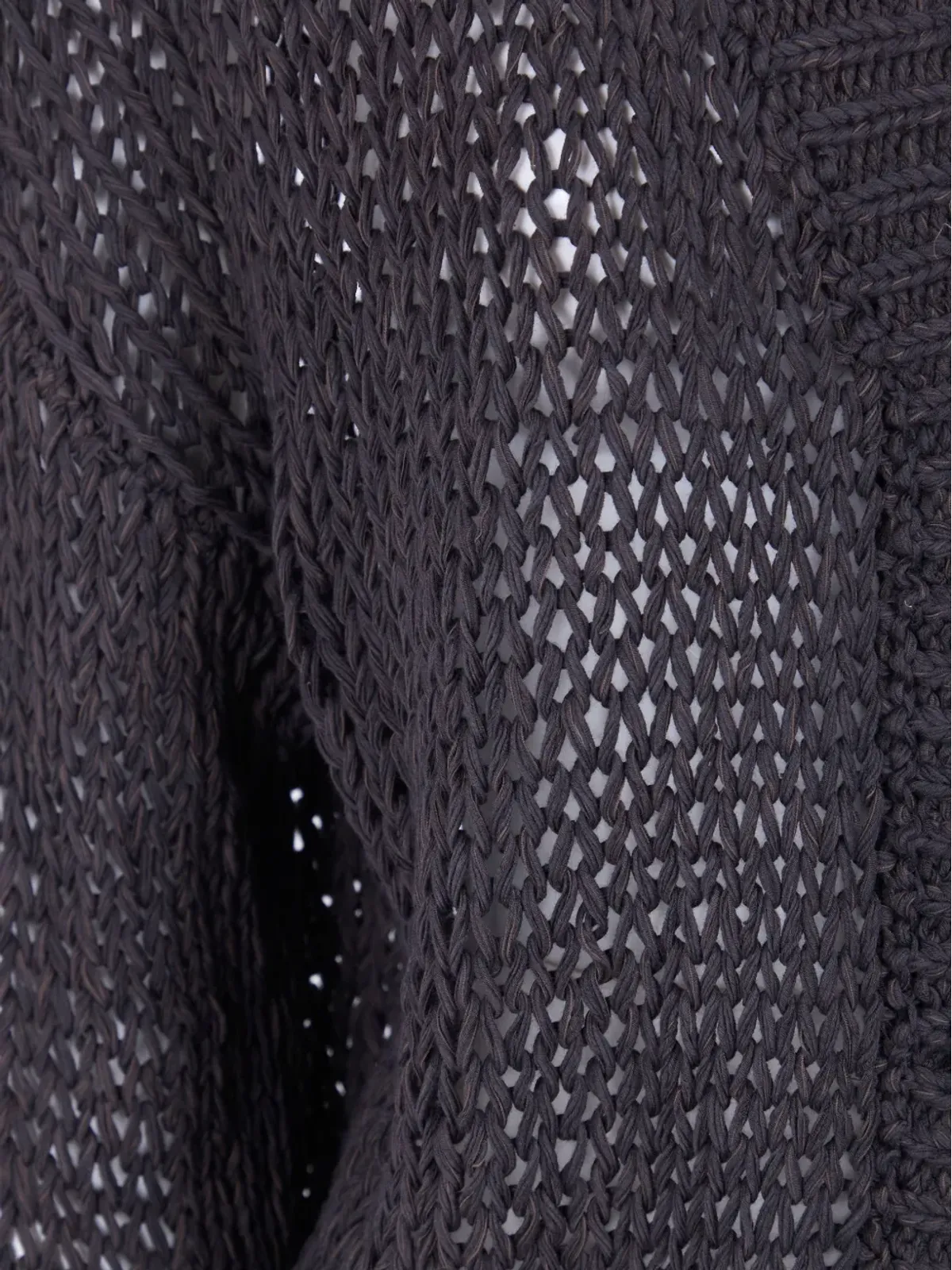 Nuur ボタン付きニットカーディガン - ブラック - 画像3