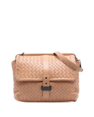 Bottega Veneta ナパレザー イントレッチァート ダブルサイドフラップ ショルダーバッグ ブラウン - サムネイル1