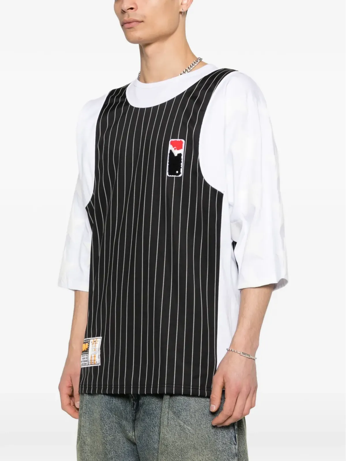 PDF ピンストライプ柄 ロゴパッチ Tシャツ ブラック - 画像3