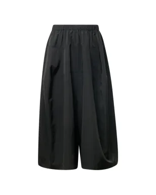 KUMANN YHJ バルーンシルエットのキュロットパンツ（ブラック） - サムネイル1