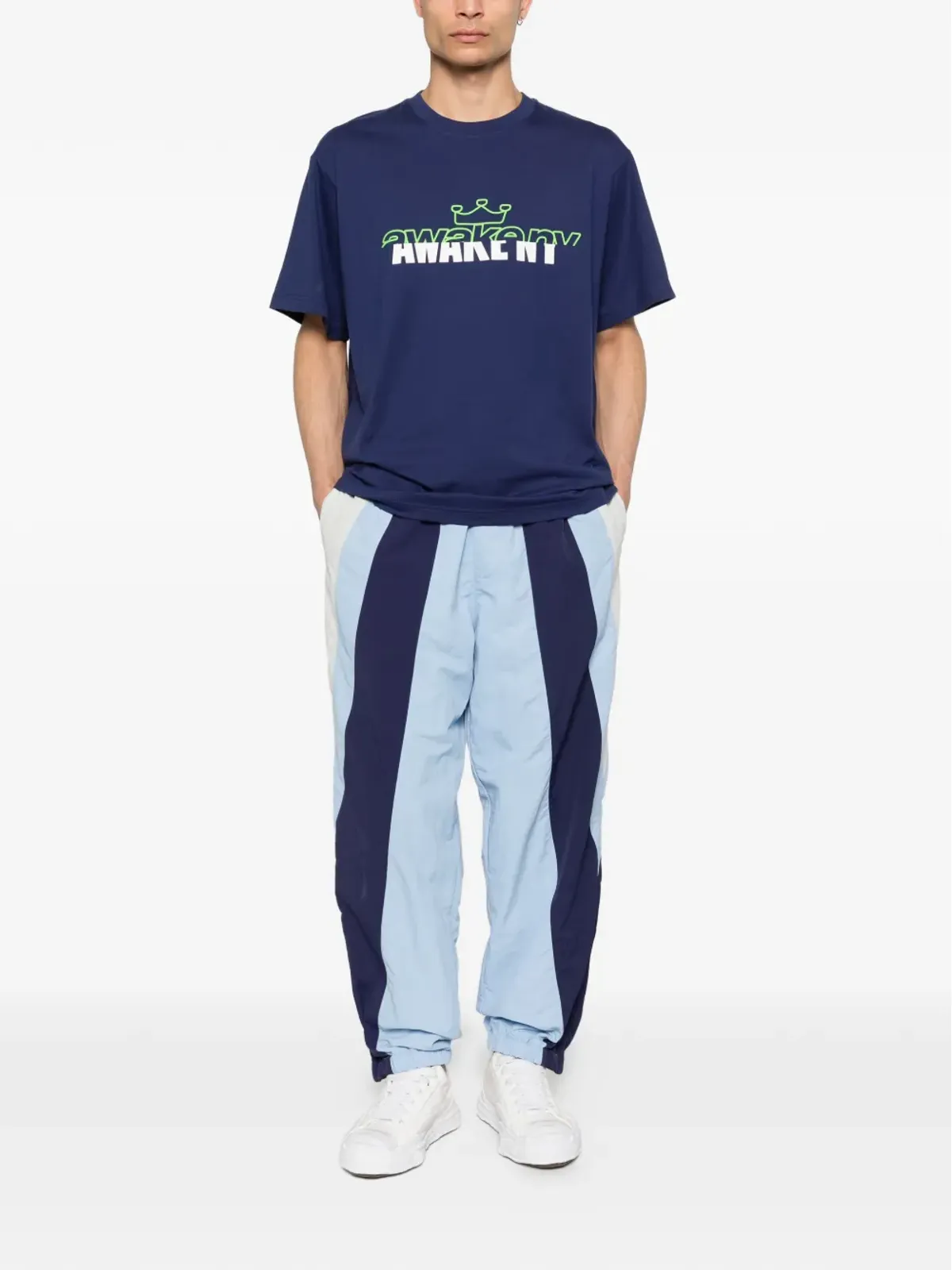 Awake NY Headcrack Champs ロゴディテール Tシャツ - 画像2