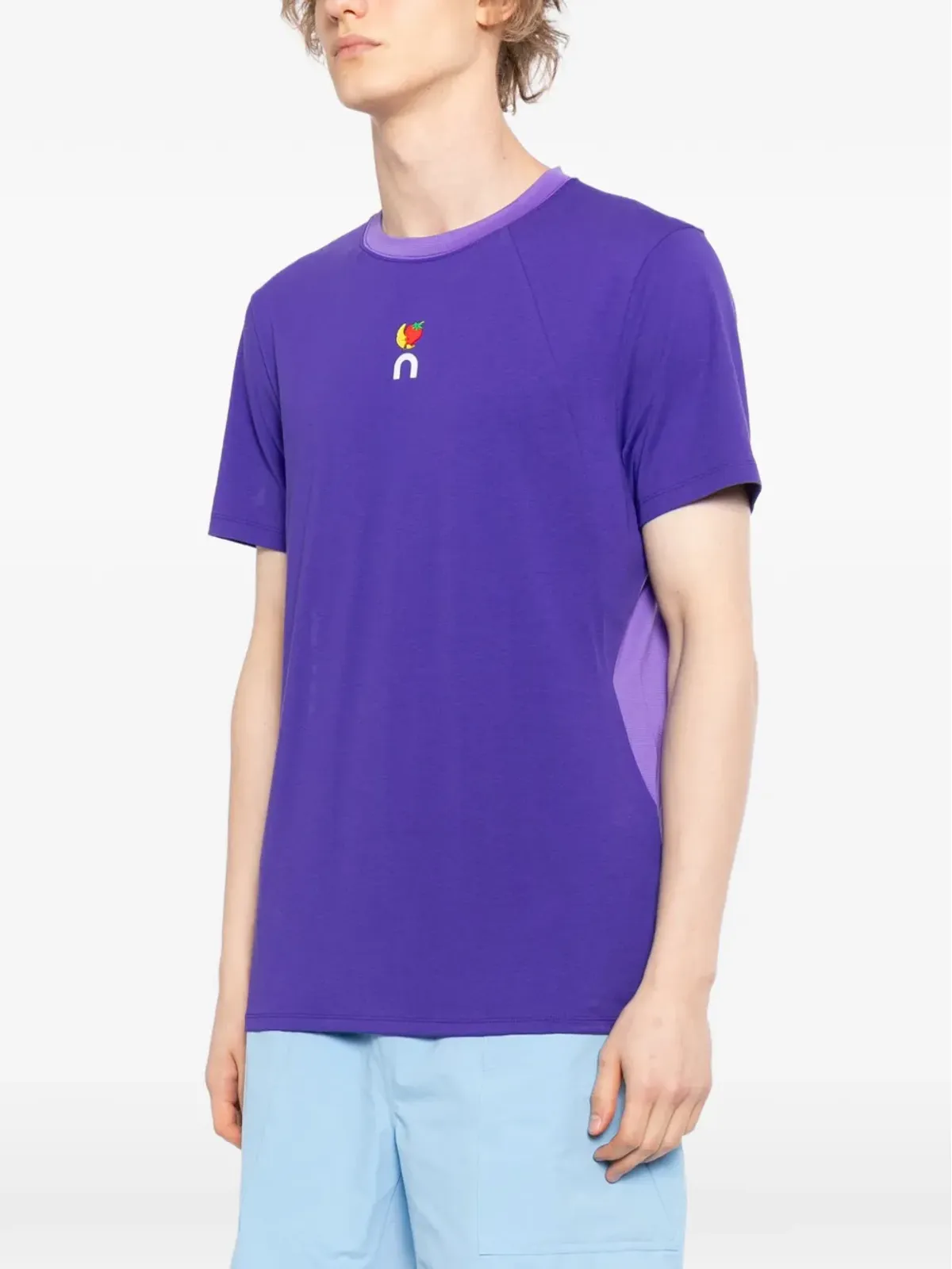 On グラフィックTシャツ - 画像3