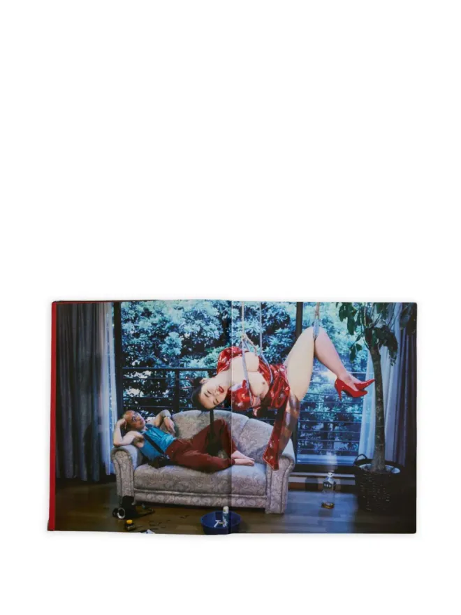 TASCHEN TASCHEN nabuyoshi araki bondage ホームデコ コーヒーテーブルブックの商品画像