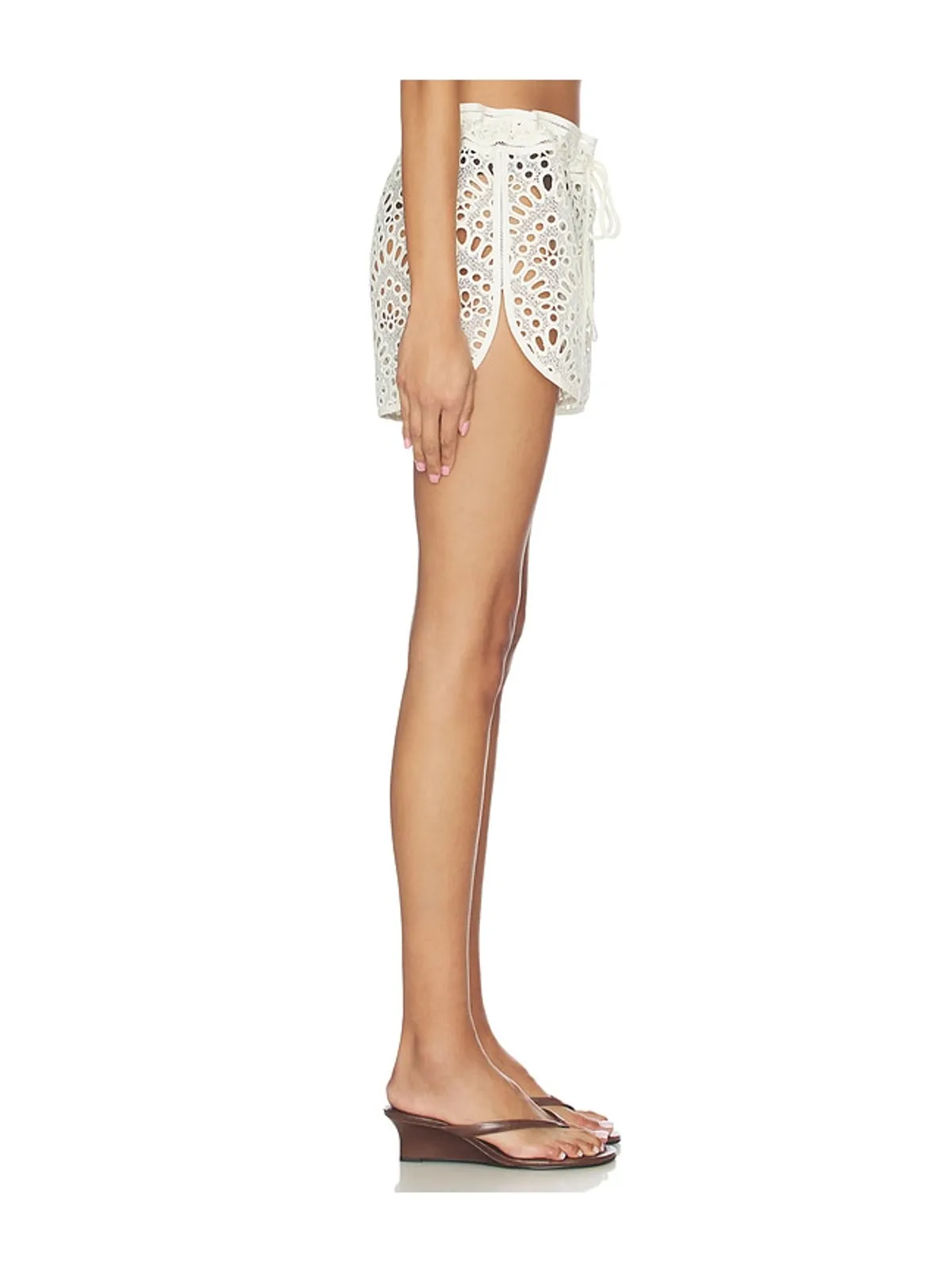 Cult Gaia CARIENA ショートパンツ - 画像3