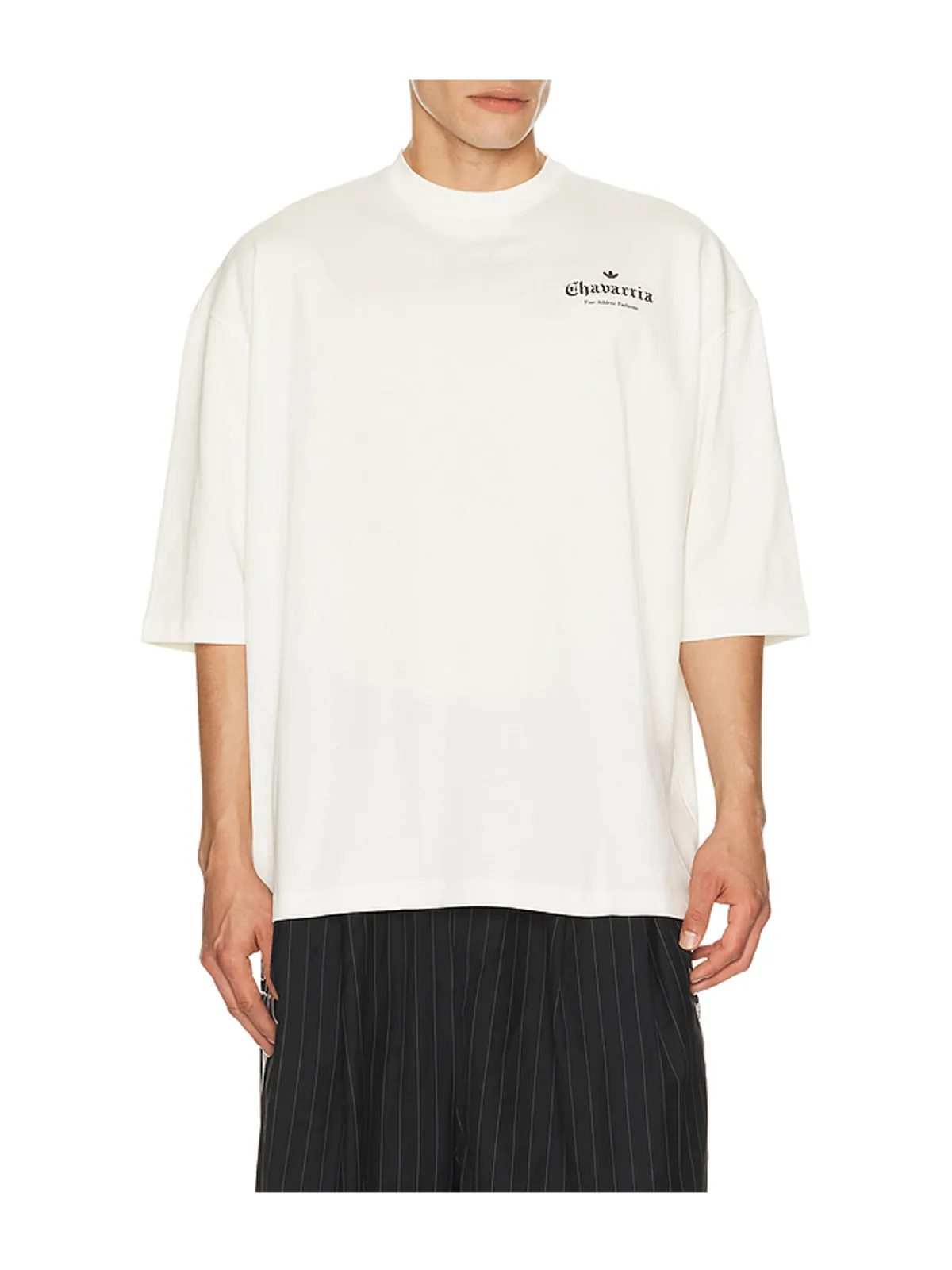 adidas Originals CHAVARRIA ロゴTシャツ - 画像1