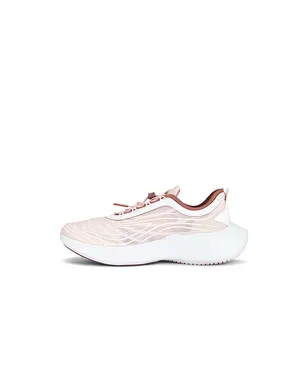 APL: Athletic Propulsion Labs VEIL スニーカー - サムネイル5