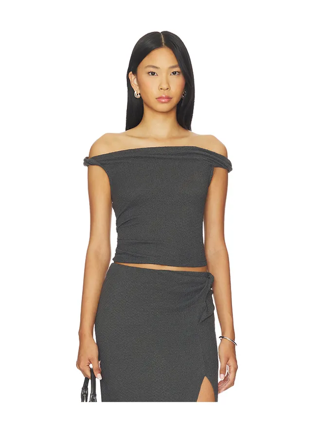 ASTR the Label ASTR the Label LINDY オフショルダートップの商品画像