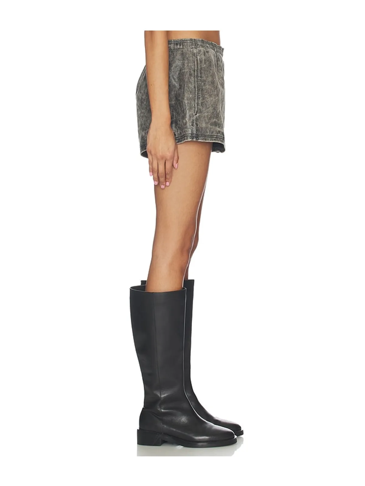 Alexander Wang MID RISE LEATHER MINI ショートパンツ - 画像3