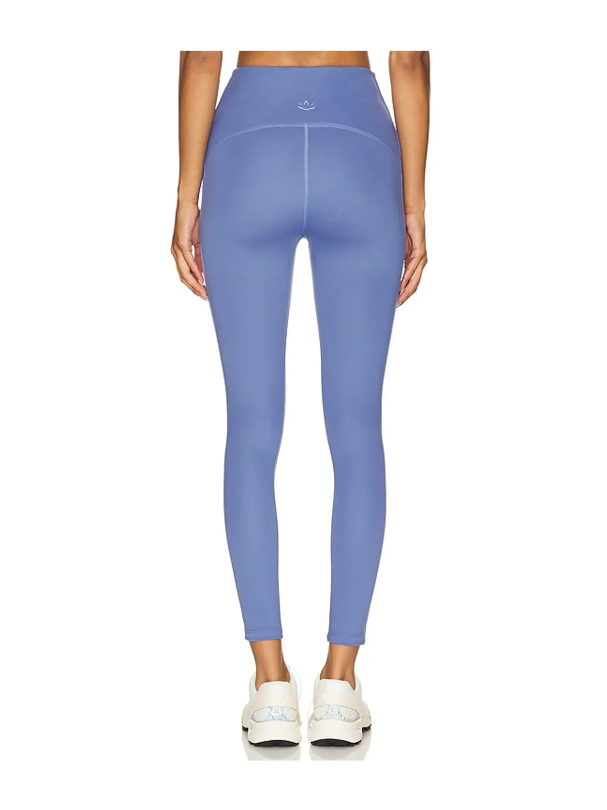 Beyond Yoga POWERBEYOND STRIVE HIGH WAISTED MIDI レギンス - 画像4