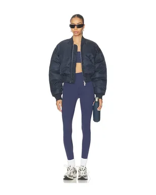BEACH RIOT RIA トップ - サムネイル4