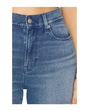 Good American JEANIUS GOOD ショートパンツ - サムネイル11