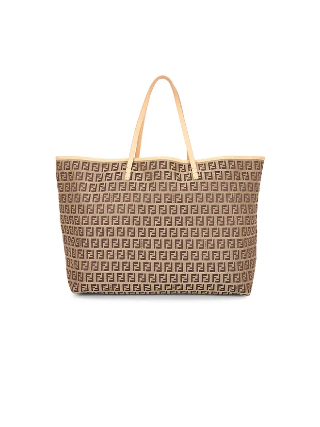 FWRD Renew FWRD Renew FENDI バッグの商品画像