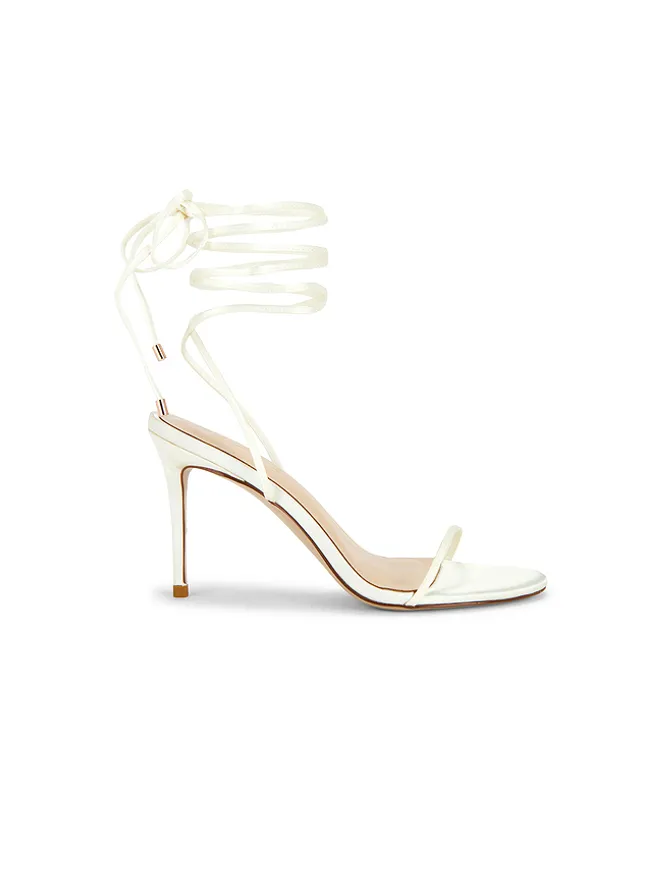 FEMME LA FEMME LA 3.0 BARELY THERE ヒール付きストラップサンダルの商品画像