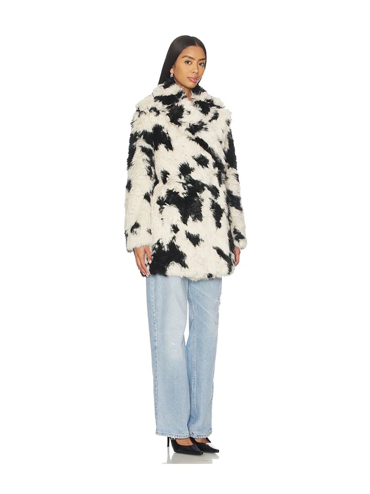 Free People x REVOLVE Jade Cow Fur Coat - Black,White. - 画像3