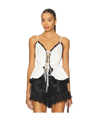 KIKA VARGAS ANNABELLE トップ - サムネイル1
