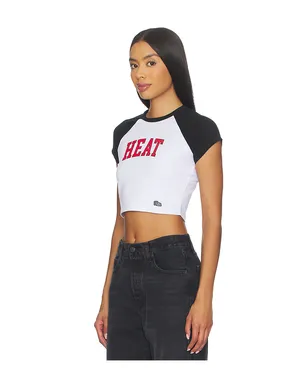 Hype and Vice MIAMI HEAT HOMERUN クロップTシャツ - Black,White. - サムネイル2