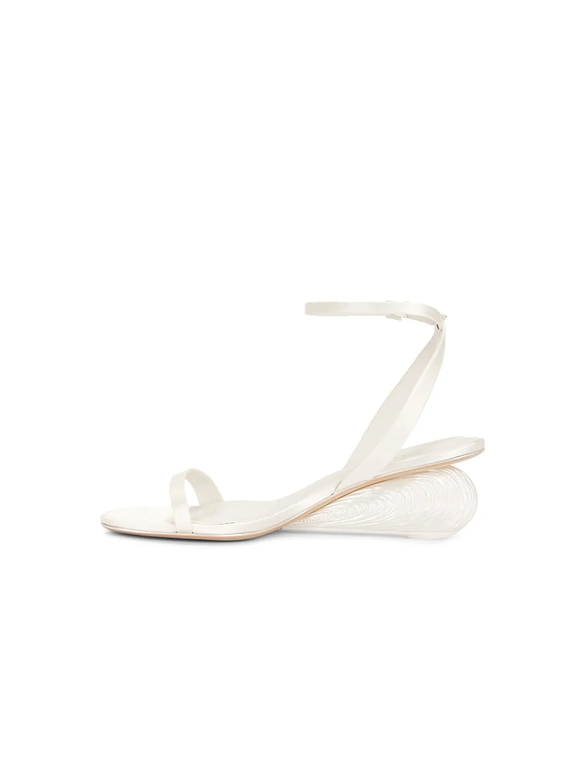 SIMKHAI BRIDGET SATIN OYSTER SHELL WEDGE サンダル - 画像5