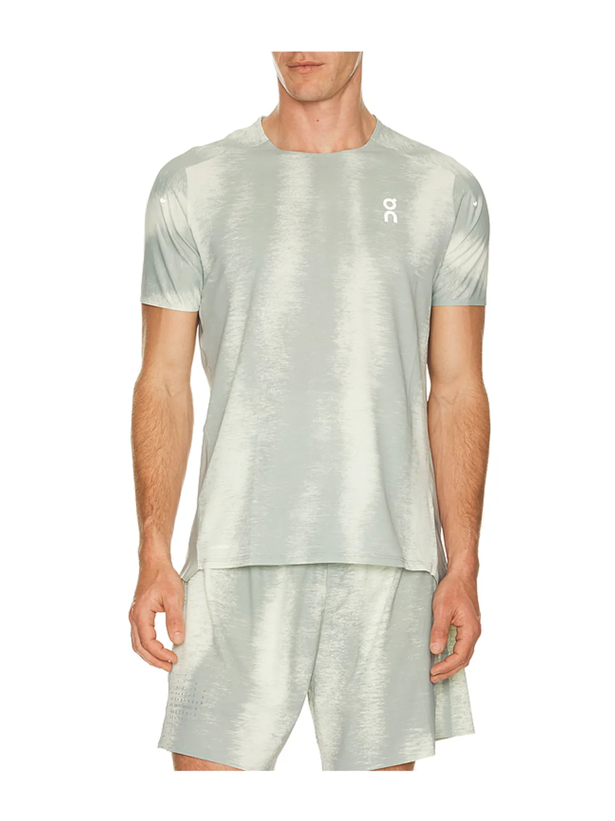 On PERFORMANCE-T Tシャツ - 画像1