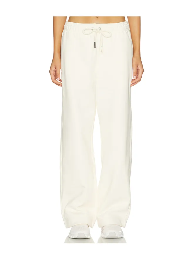 On On CLUB COLLECTIVE パンツの商品画像