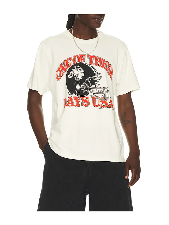 ONE OF THESE DAYS ONE OF THESE DAYS DAYS Tシャツの商品画像