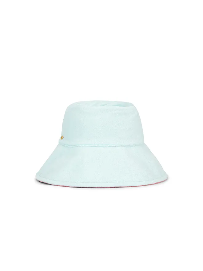 Lele Sadoughi Lele Sadoughi Reversible Terry Long Brim Bucket Hat - Coral, Baby blue.の商品画像