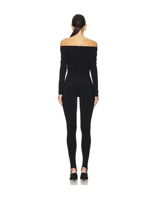 Norma Kamali SWEETHEART オフショルダーキャットスーツ、フッティー付き - サムネイル3