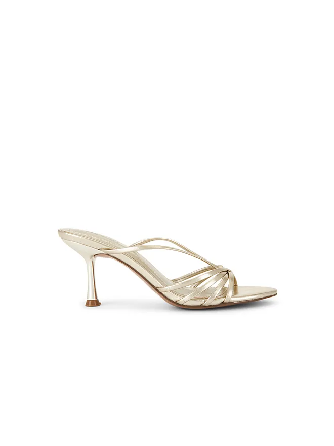 Steve Madden Steve Madden EDNA サンダルの商品画像