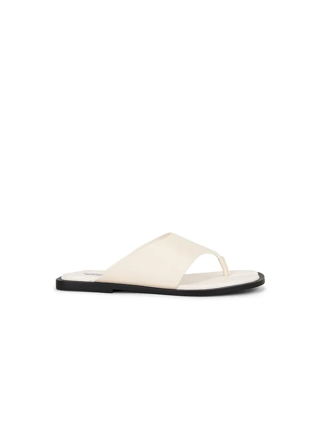 Steve Madden Steve Madden ILLIA サンダルの商品画像