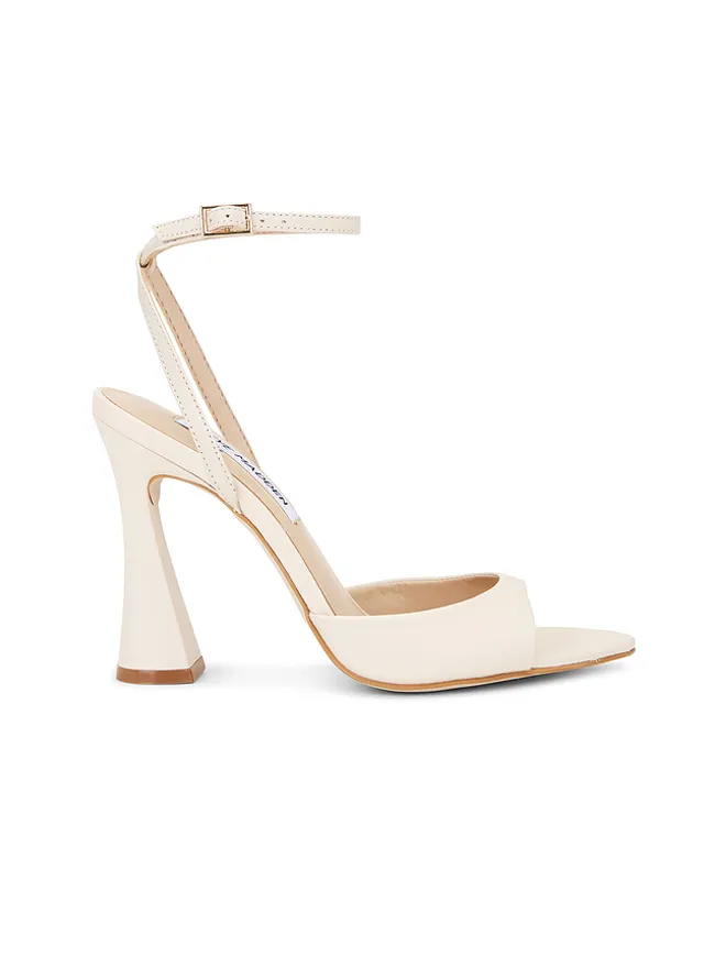 Steve Madden Steve Madden BEKI ヒールの商品画像