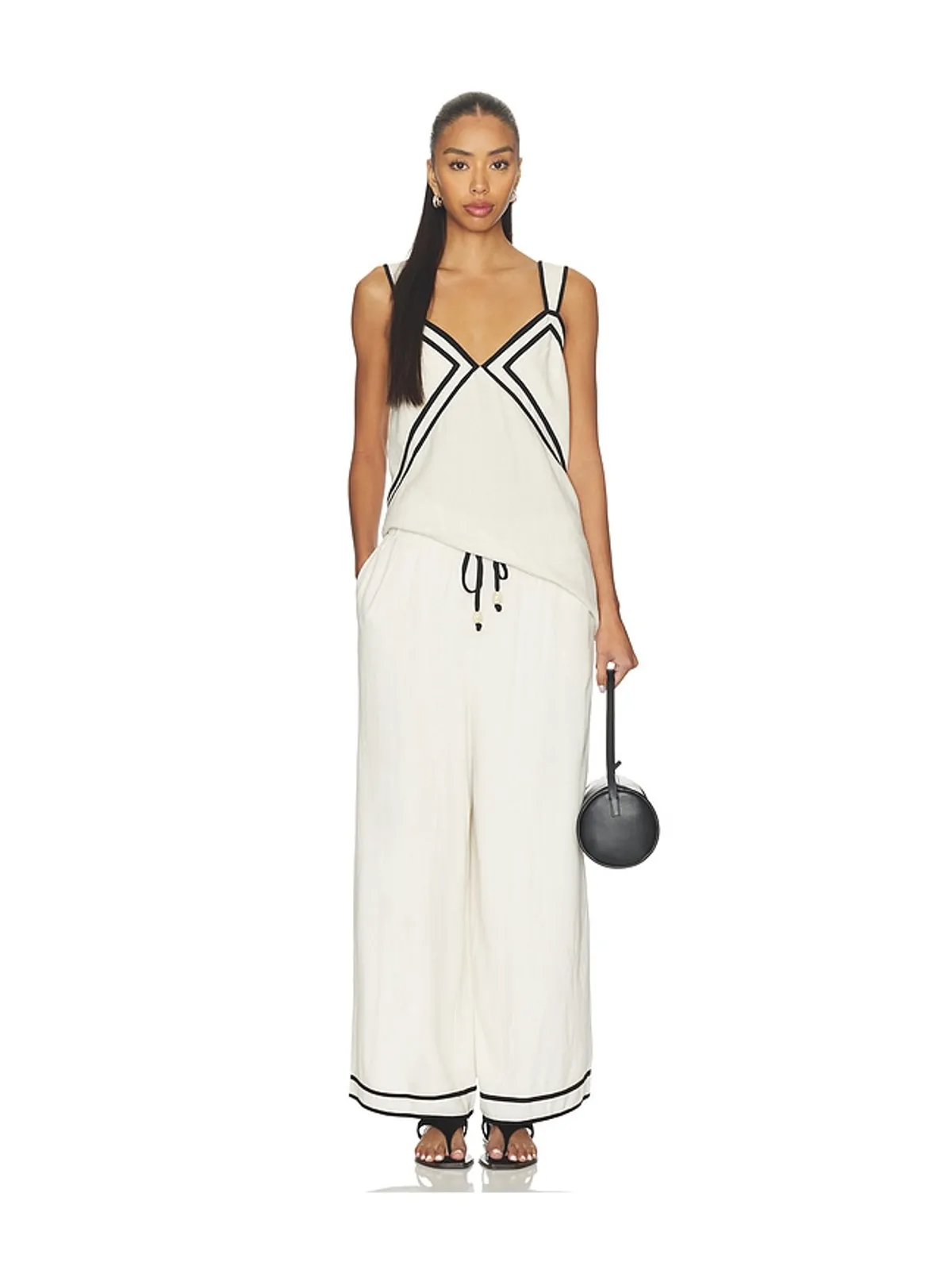Sancia THE AIRLIE トップ - White,Black. - 画像4