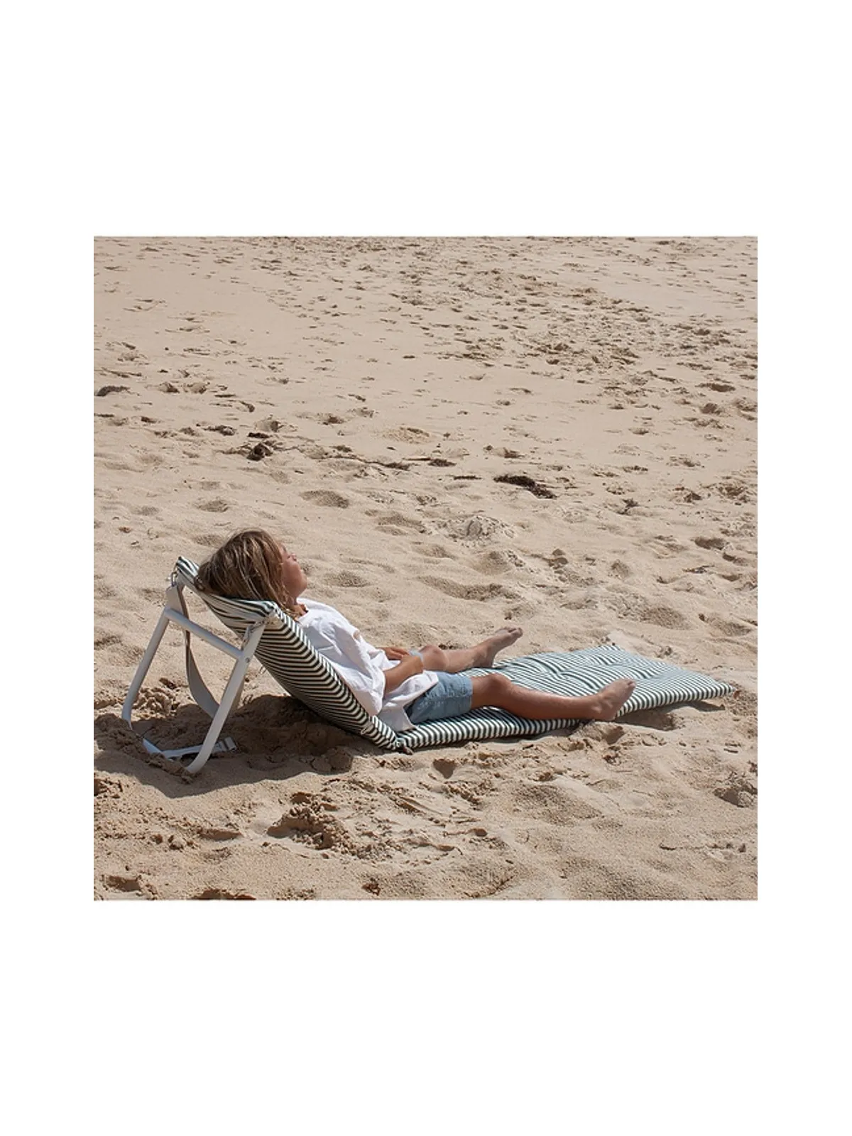 Sunnylife RECLINING BEACH CHAIR THE VACAY OLIVE リクライニングビーチチェア - 画像5