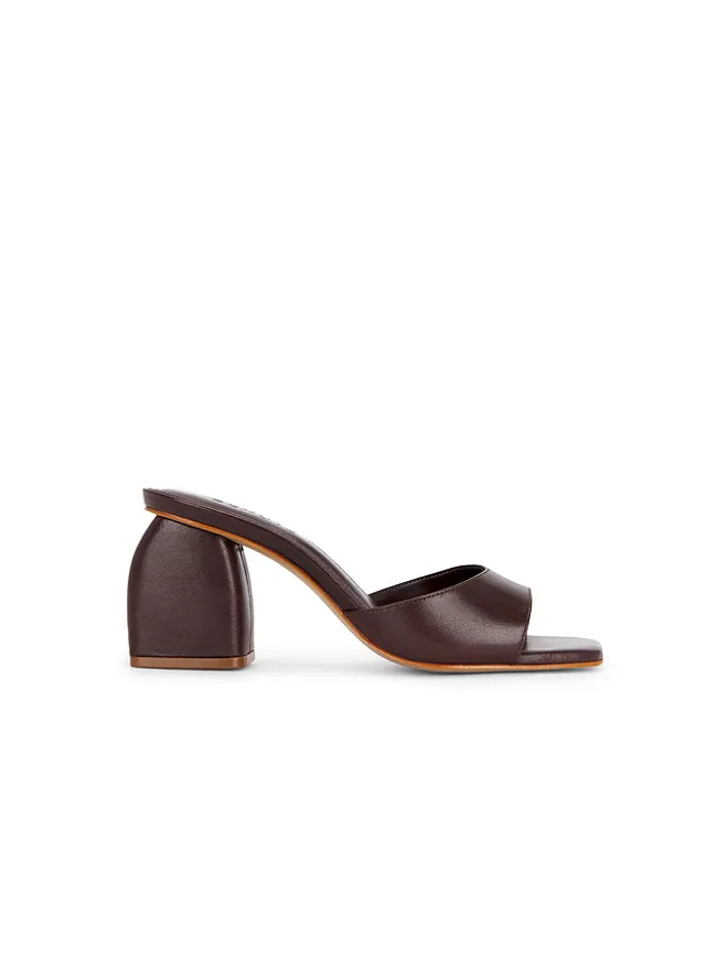 Schutz Schutz LEENA サンダルの商品画像