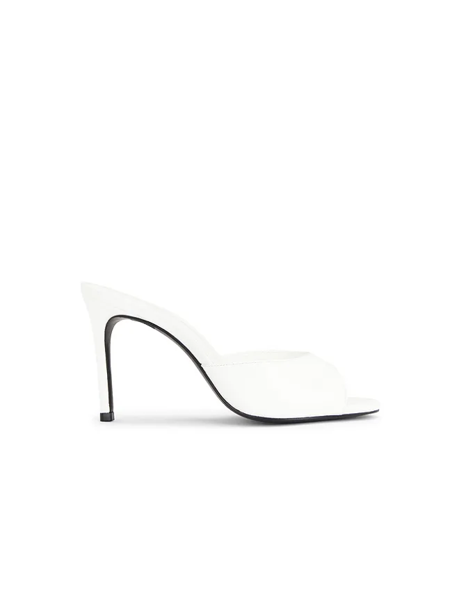 Schutz Schutz CLOE サンダルの商品画像