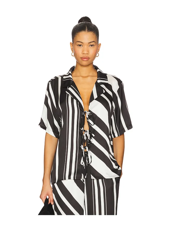 SNDYS SNDYS AGNES トップ - Black,White.の商品画像