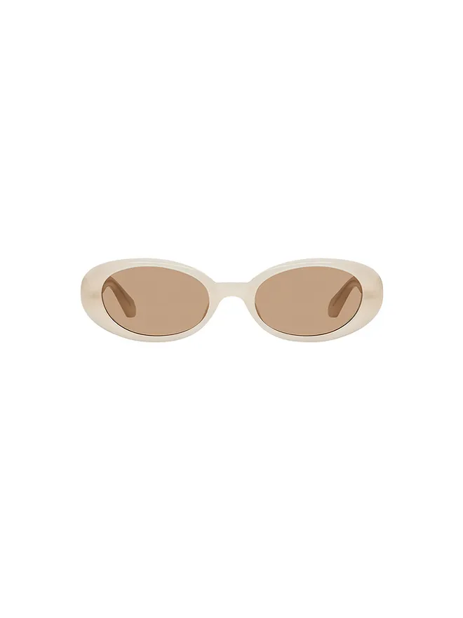 Quay Quay FELT CUTE サングラスの商品画像