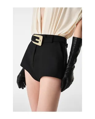 REVOLVE LOS ANGELES HEIDI ショートパンツ - サムネイル4