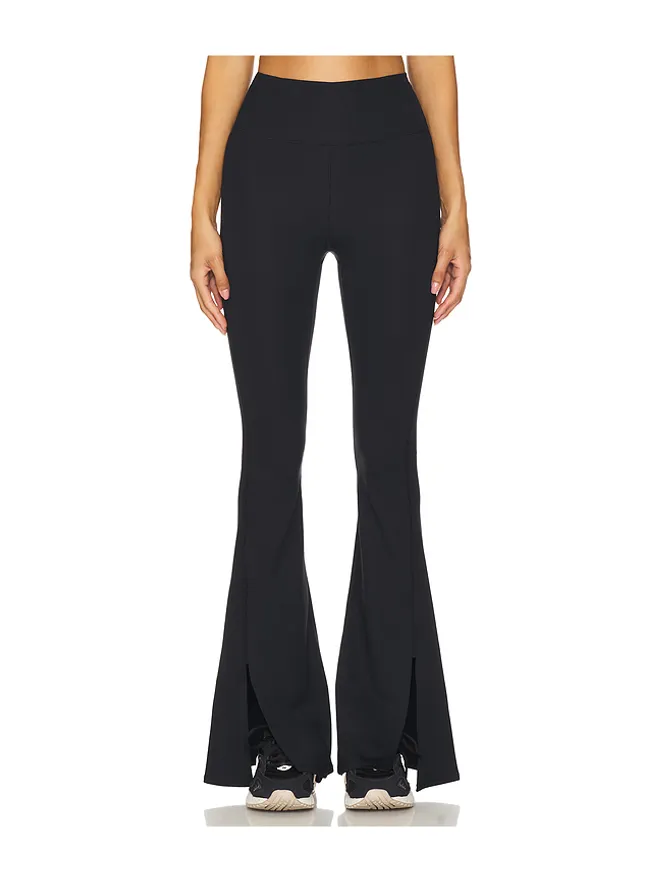 WellBeing + BeingWell WellBeing + BeingWell MOVEWELL PORTER FLARE パンツの商品画像