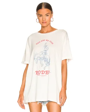 The Laundry Room THIS AIN'T MY FIRST RODEO OVERSIZED Tシャツ - サムネイル2