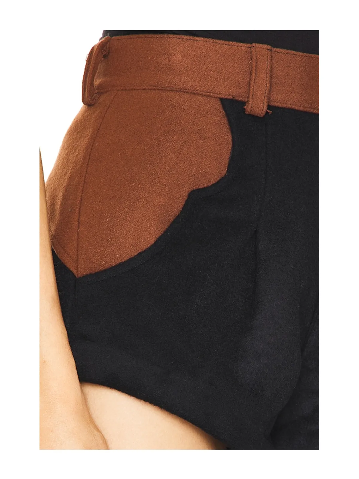 Understated Leather LOVE STORY ショートパンツ - 画像6