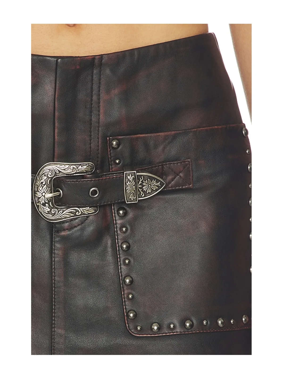 Understated Leather LOW RISE BUCKLE スカート - 画像6