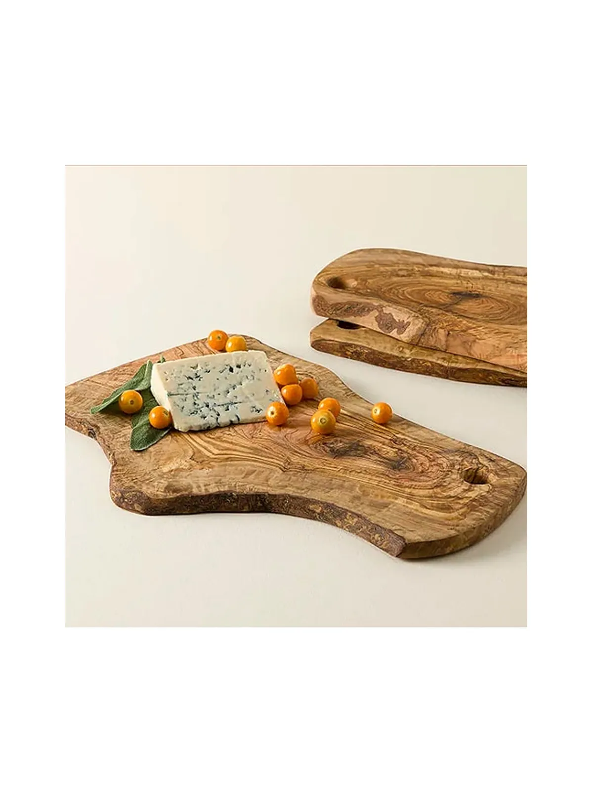Verve Culture OLIVEWOOD CHARCUTERIE BOARD WITH HOLE HANDLE シャルキュトリーボード - 画像5