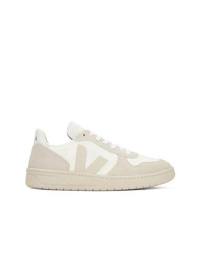 Veja Veja CLASSICS スニーカーの商品画像