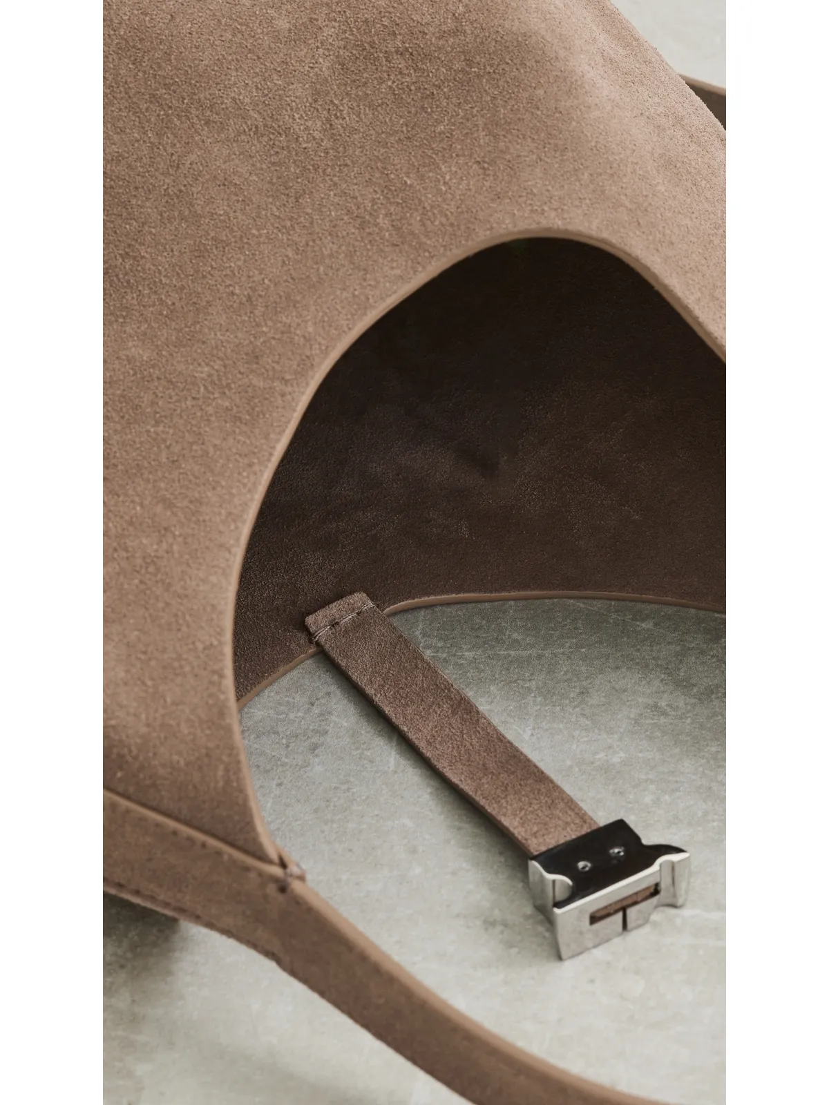 Courrèges ホーリースエードホーボーバッグ - 画像6
