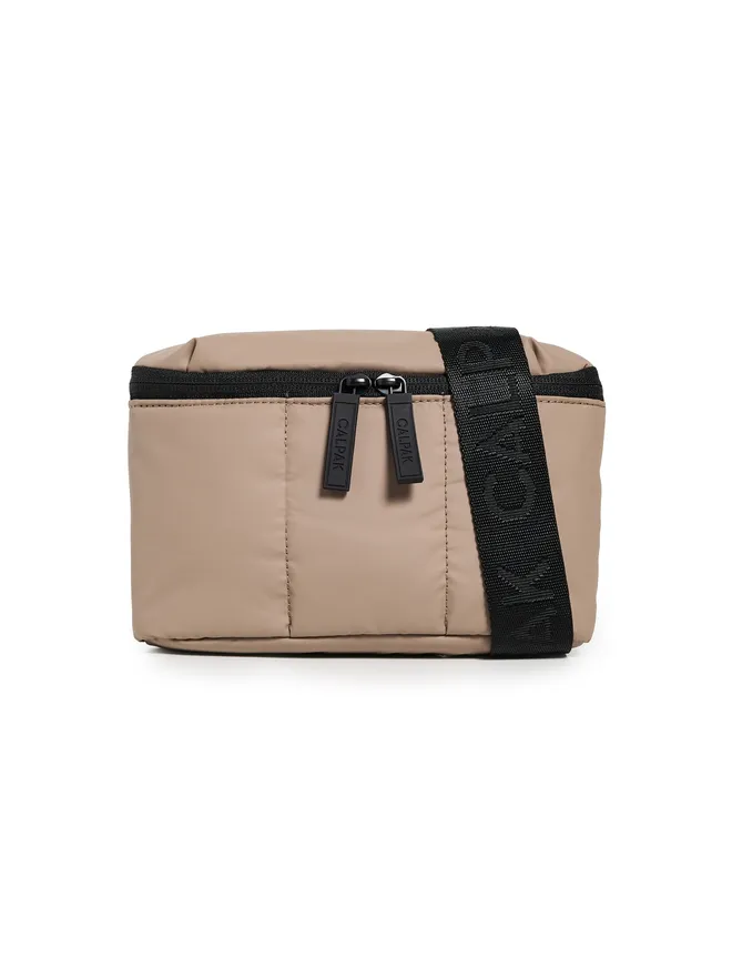CALPAK CALPAK ルカ ミニ ベルトバッグの商品画像