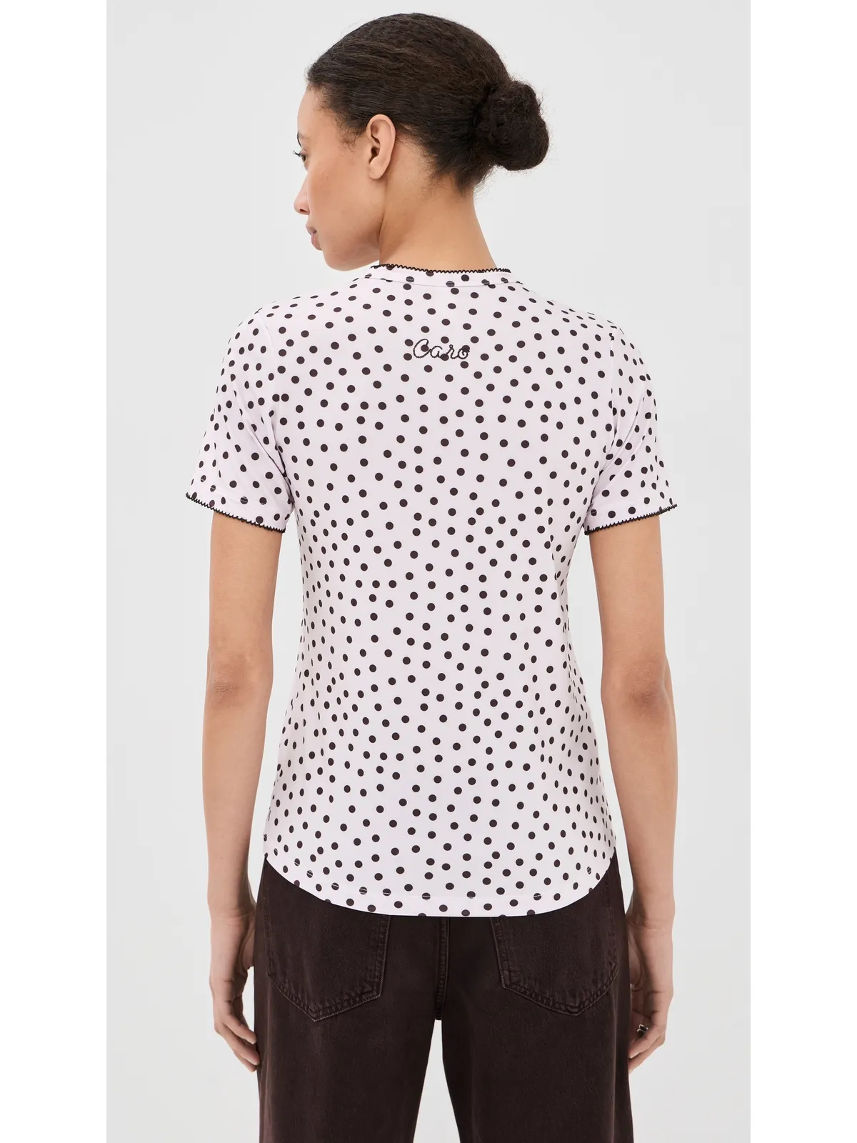 Caro Editions ブラウンベルベットリボン付きTシャツ - 画像3