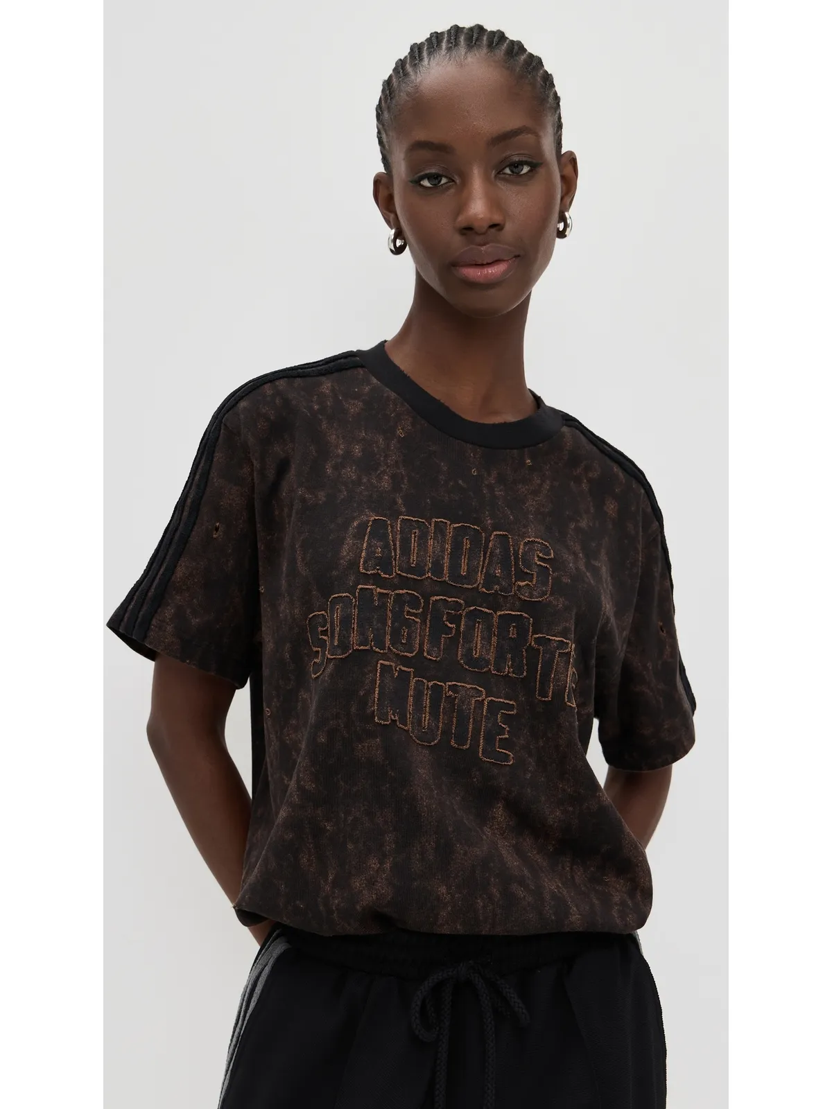 adidas Adidas x SFTM Tee ブラック/ワイルドブラウン - 画像3
