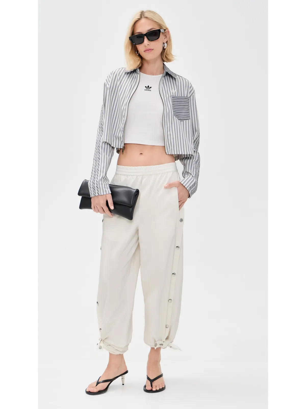 adidas ストライプ クロップド ジップアップ シャツ - 画像5