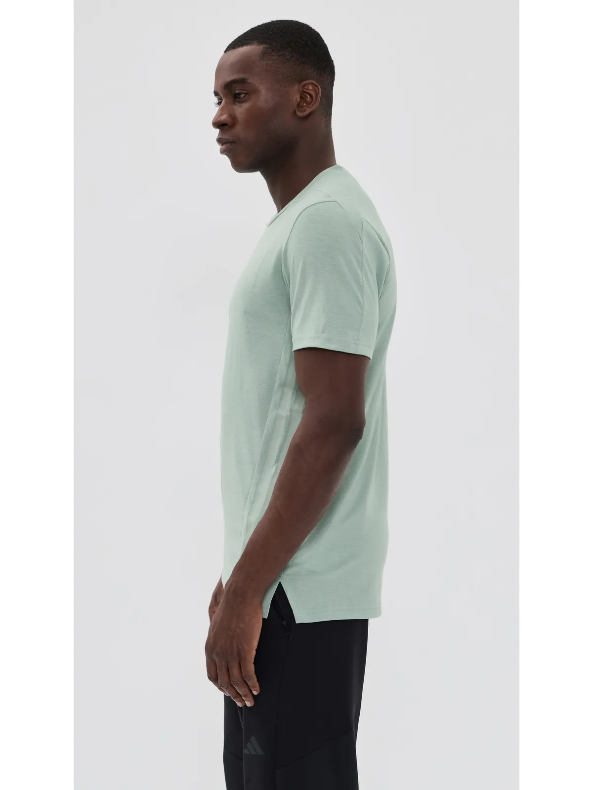 adidas トレーニング用 3ストライプ ワークアウト Tシャツ ワンダーセージ サイズM - 画像4