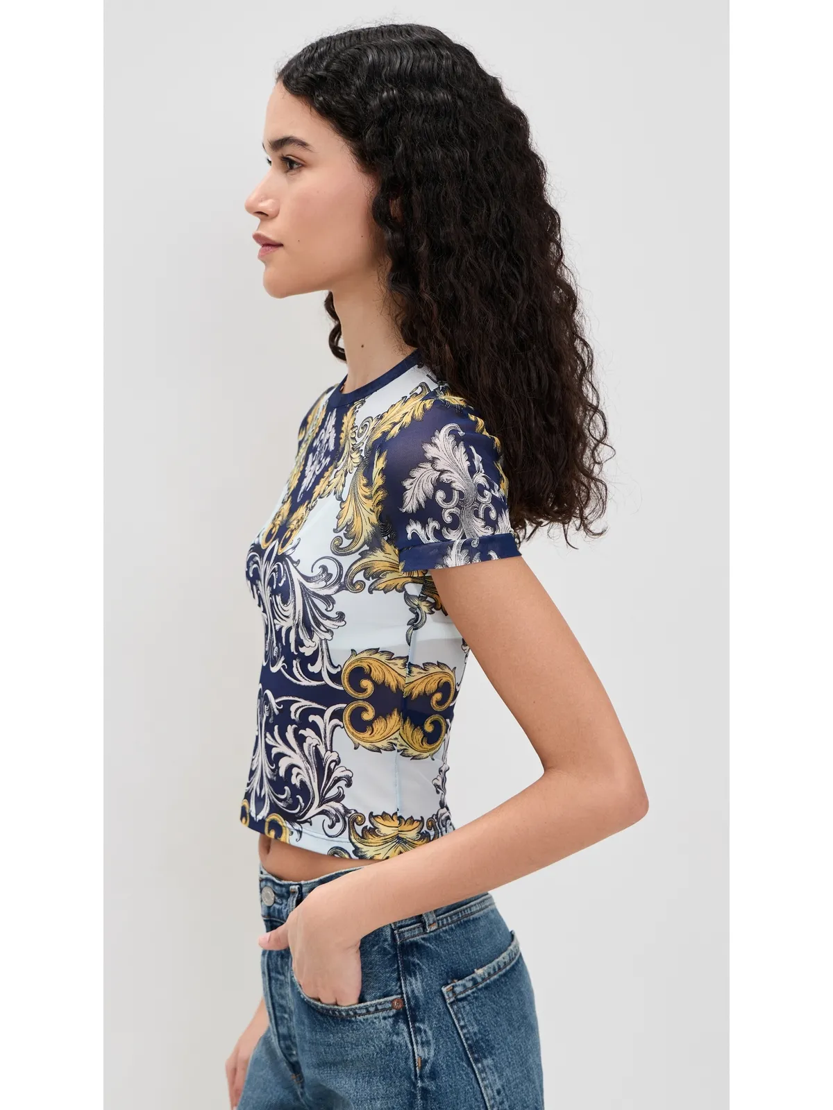 ALICE + OLIVIA テス メッシュTシャツ アンティークスクロール柄 - 画像4